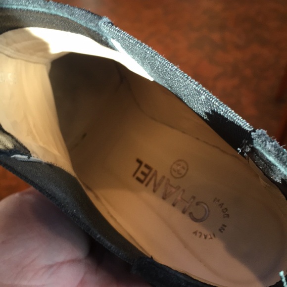 Chanel booties size 39 1/2 but fits size 9/39 also - Picture 7 of 8